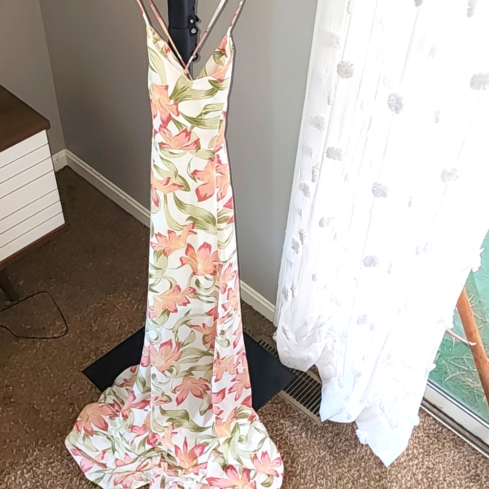 BRIDES MAID DRESS OR MAIDE OF HONOR